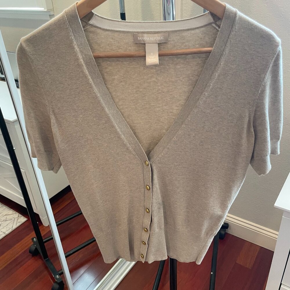 Banana Republic Short Sleeved Super Soft Cardigan Sweater with Gold Buttons